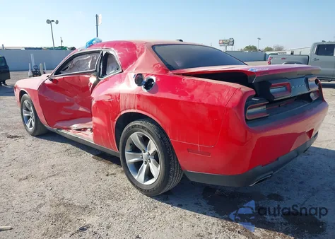 2017 Dodge Challenger Sxt z USA, uszkodzony, nr VIN 2C3CDZAG9HH568275